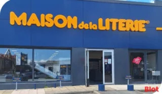  LOCAL COMMERCIAL 417 M² TRIGNAC