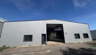  LOCAUX D'ACTIVITÉS 300 M² TREILLIERES
