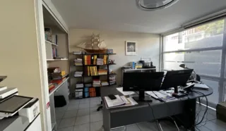 BUREAUX LOCAUX COMMERCIAUX 75 M² NANTES