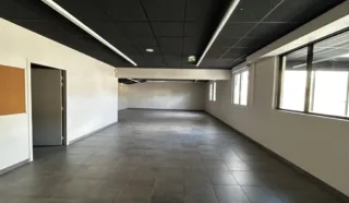  BUREAUX LOCAUX COMMERCIAUX 192 M² VERTOU