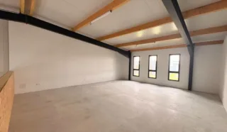  LOCAUX BUREAUX 54 m² LANVOLLON