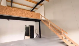  CELLULE PROFESSIONNELLE 90 m² LANVOLLON