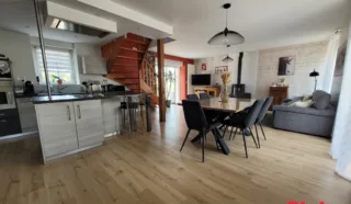 Maison 6 pièce(s)