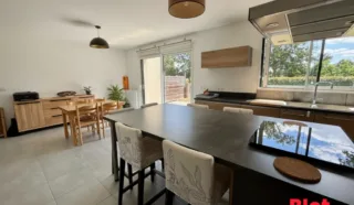 Maison 4 pièce(s)