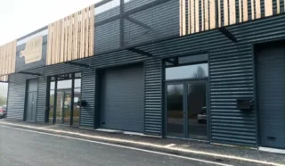  LOCAL D'ACTIVITES 140 m² TADEN