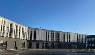  CELLULE D'ACTIVITES 400 M² TREGUEUX