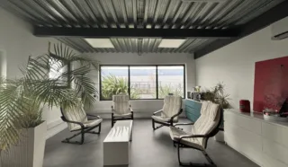  LOCAUX D'ACTIVITÉS 282 M² PONT SAINT MARTIN