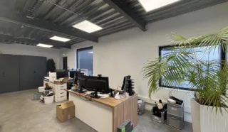  LOCAUX D'ACTIVITÉS 282 M² PONT SAINT MARTIN