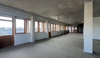  BUREAUX 825 m² RENNES