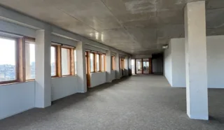  BUREAUX 825 m² RENNES
