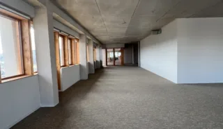  BUREAUX 825 m² RENNES