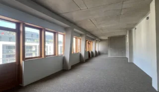  BUREAUX 825 m² RENNES