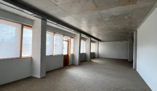  BUREAUX 825 m² RENNES