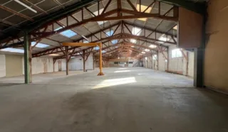  LOCAL D'ACTIVITES 2 030 M² TREVE