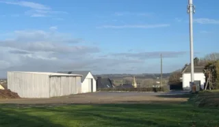  LOCAL D'ACTIVITES 2 030 M² TREVE
