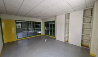  LOCAUX D'ACTIVITES 1 115 m² BREST
