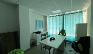 BUREAUX LOCAUX COMMERCIAUX 137 M² NANTES