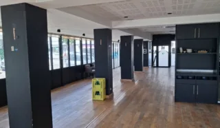  LOCAL COMMERCIAL 337 m² LORIENT