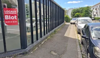  LOCAL COMMERCIAL 337 m² LORIENT