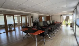  BUREAUX 1 368 m² MONTGERMONT