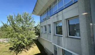  BUREAUX 1 368 m² MONTGERMONT