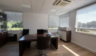  BUREAUX 1 368 m² MONTGERMONT