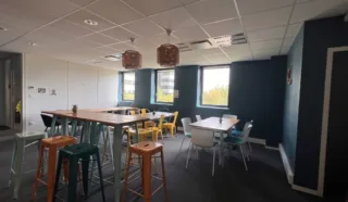  BUREAUX 551 m² CESSON-SEVIGNE