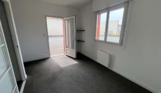  LOCAL D'ACTIVITES THORIGNE-FOUILLARD 400 m²