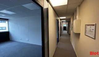  BUREAUX 190 m² SAINT-GREGOIRE