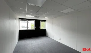 BUREAUX 190 m² SAINT-GREGOIRE