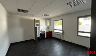  Bureaux 96 m² environ CHATEAUBOURG