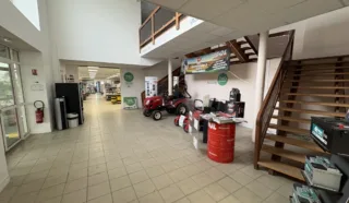  LOCAL D'ACTIVITES 2 400 m² PLOUEDERN