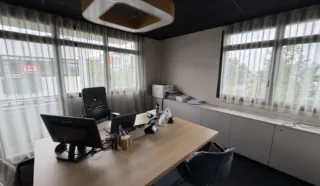  BUREAUX 340 m² RENNES