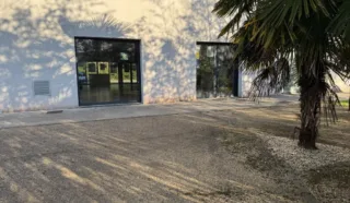  LOCAL PROFESSIONNEL VANNES / PLESCOP 100 m²