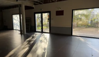  LOCAL PROFESSIONNEL VANNES / PLESCOP 100 m²
