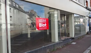  LOCAL COMMERCIAL 147 m² LORIENT