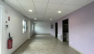  LOCAL D'ACTIVITES 616 M² LE BIGNON