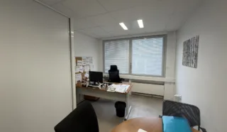  BUREAUX 186 m² RENNES