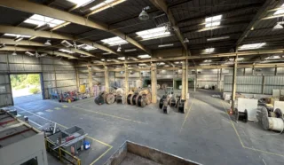  BATIMENT INDUSTRIEL 2900 m² LANDEVANT