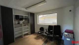  BUREAUX 100 M² MESQUER