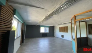  BUREAUX 100 M² MESQUER