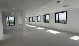  BUREAUX 703 m² CESSON-SEVIGNE