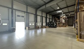  LOCAL D'ACTIVITES 2620 m² LANGUIDIC