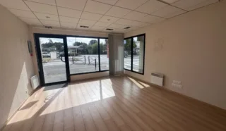  BUREAUX 46 m² BETTON