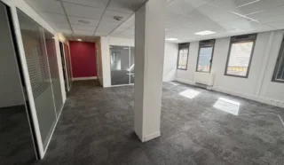  BUREAUX 130 M² NANTES