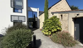  BUREAUX 320 M² COUËRON