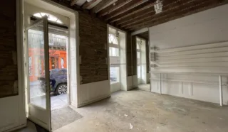  Boutique avec droit d'entrée HYPER CENTRE RENNES 50 m²