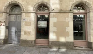  Boutique avec droit d'entrée HYPER CENTRE RENNES 50 m²