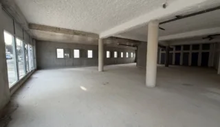  LOCAUX COMMERCIAUX 252 M² VERTOU