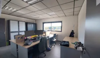  BUREAUX 223 M² PONTCHATEAU